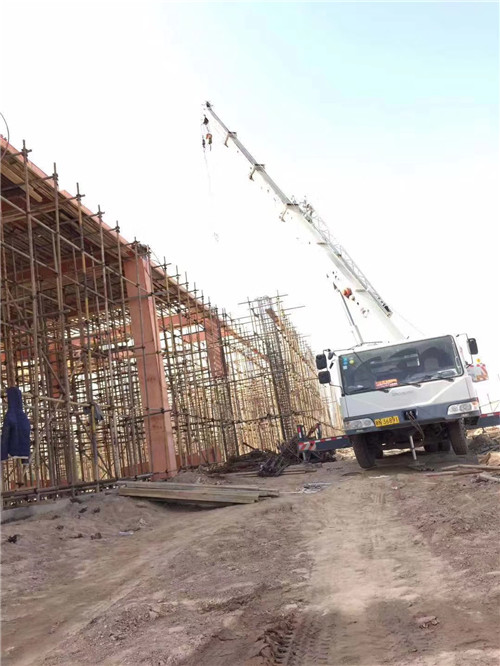 汉南区25 吨、50 吨吊车怎么选？多大重量 / 半径适合对应车型？