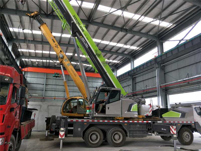 汉南区高空车出租需要注意哪些安全事项？