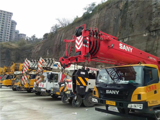 汉南区吊车出租按什么计费？台班费、单次费、里程费怎么算？